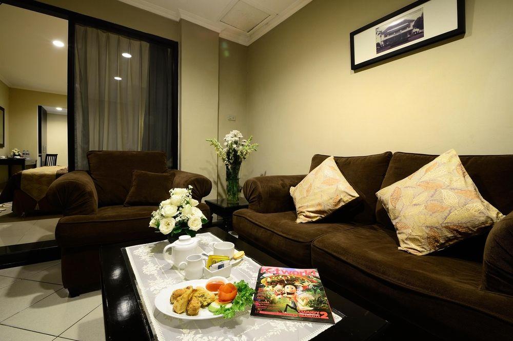 Capital O 534 Sriwijaya Hotel Jakarta Eksteriør bilde
